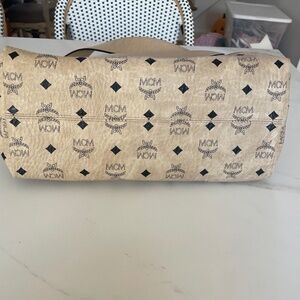 MCM pocketbook